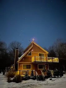 Pocono Hills Retreat- Hot Tub- Family Getaway - Image 4