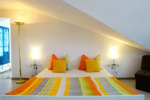 Small apartment with sun terrace - Image 3