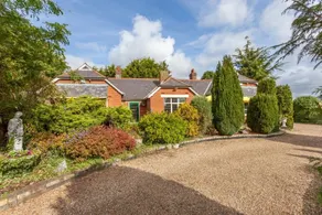 Cosy Pet-Friendly Norfolk Broads Retreat - Image 2