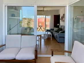 An apartment with an ocean view - Image 5