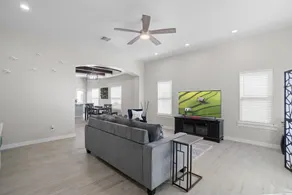 Modern, cozy home in East El Paso. - Image 3