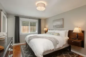 Great outdoor space, King suite, EV Charger, A/C - Image 5