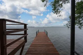 Guffin Bay Lake House - Image 3