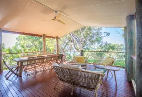 Surf Gums + Ocean Views + Sleeps 9 + Renovated - Image 3