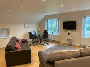 Lovely 2-bedroom apartment in Stamford Bridge - Image 3