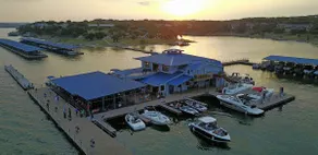 Lake Travis townhome-Pool-Marina-Boat ramp-Golf - Image 4