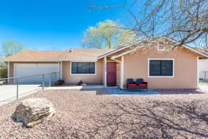 Prescott Area Retreat <Hot Tub><Zen Den><Sauna><Garage> - Image 3