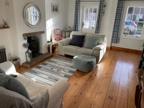 3 Bedroom Cottage located in historic Castle Acre. - Image 2