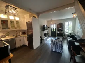 Cheerful and cozy 2-bedroom Victorian home - Image 2