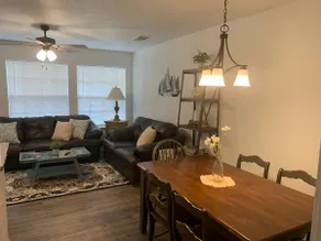 Cozy 3-bedroom home! Walking distance from beach! - Image 2