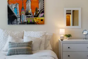 Feel At Home in the Couve Clean and Comfortable - Image 2