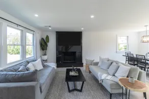 Spacious Modern 5BR • Close to Town & Beach - Image 5