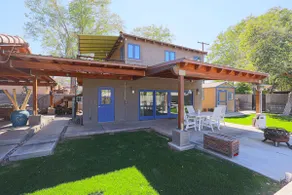 Comfortable Oasis in the Heart of Downtown Tempe - Image 2
