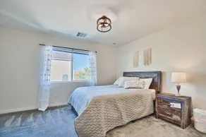 Bright Cozy Spacious (2900 sq/5 bd /3.5 bathroom) - Image 4