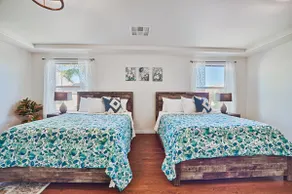 Bright Cozy Spacious (2900 sq/5 bd /3.5 bathroom) - Image 3