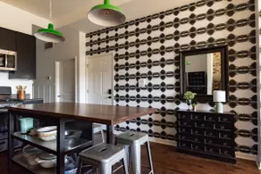 3-bedroom exposed brick in Chicago's Wicker Park - Image 5