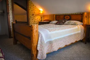 Taylor Mountain Cabin - Image 3