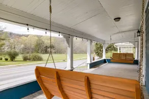 Cozy, historic 5-bedroom home in Amish country - Image 3