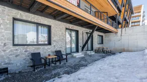 Family Lodge 6 Beds, SkiOut, Stunning Yard, 100sqm - Image 4