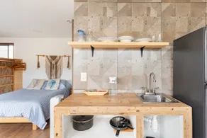 BEACH – Open-Plan Suite with 1 Bed and A/C - Image 3
