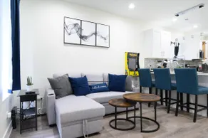 Comfy Apt with Retro Arcade Near Downtown Chicago - Image 3
