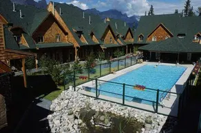 Mountain Chalet | 2 Bed/2 Bath | Pool & Hot Tub - Image 2
