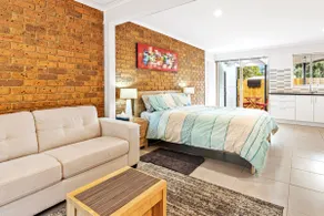 Golfside Getaway 2 by Ready Set Stay - Image 3