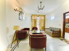 Modern 2BHK Serviced Apt | Sec 45 | Peaceful Area - Image 2