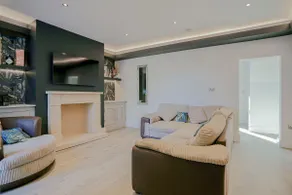 4 bedroom accommodation in Clitheroe - Image 2