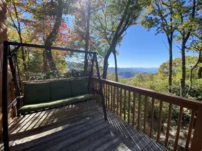 Cabin w/ incredible view Blue Ridge Parkway - Image 3