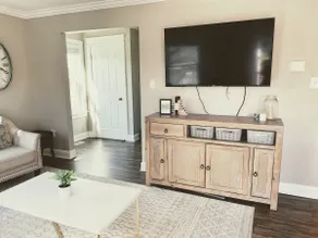 2 Bedroom Plus Bonus Loft Townhouse Near IAD - Image 5