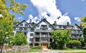 Luxury Condo*Hot Tub*Pool*Fireplace*Walk to Lifts*Near Golf Course & Fitness Ctr - Image 3