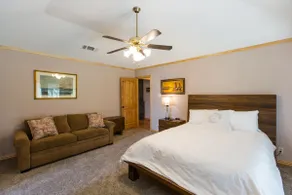 Country Wedding Lodging - Image 4