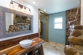 Country Wedding Lodging - Image 2