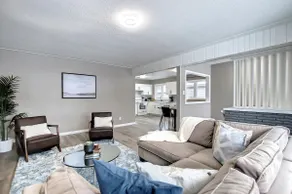 Highlands Beautiful Main Floor - Image 3