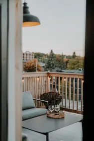 The Wilf Jones – Heritage Loft, Downtown & Hot Tub - Image 3