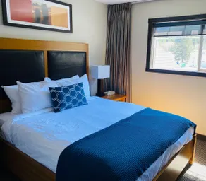 Spacious & Bright 2 Level 2Brm/2Bth Condo w/HotTub - Image 5