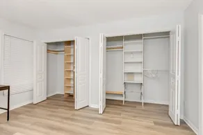 1413- Sleeps 10, Central Location, Pets ok - Image 5