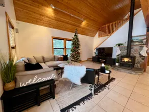 Ermine Escape Cabin by River+Suncadia - Image 2