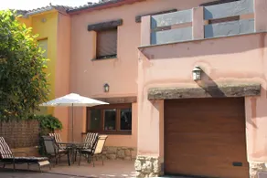 A beautiful house with a garden and a lot of charm - Image 2