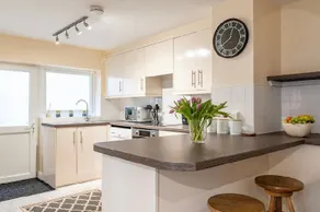 Flat 33 Westmorland Street - Image 2