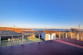 “The Cool House” Waterfront Oasis, 3 Bedrm 2 bath - Image 5
