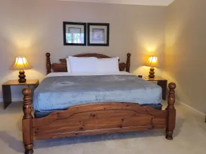 Family Friendly 3 BR w/ King Bed and Jacuzzi tub - Image 2