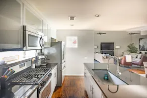 3 story private home Midtown & steps from Downtown - Image 5