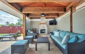 Palm Villa | Outdoor Bar & Grill• Heated Pool - Image 3