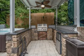 Outdoor Oasis - Secluded Pool, Hot Tub, Fireplace - Image 5