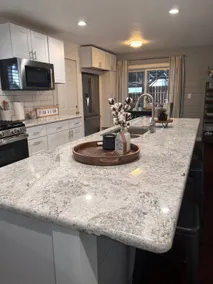 ”Uptown in K-Town” remodeled with big back yard! - Image 3