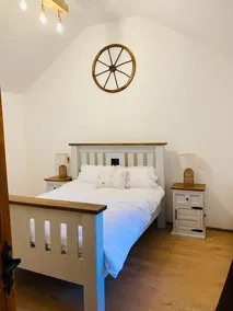 Roddys cottage three bedroom with hot tub sleeps6 - Image 3