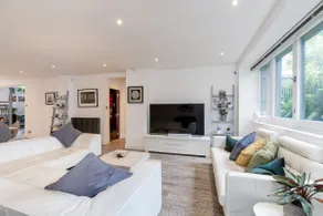Luxury Architect Designed Apt 13 Mins 2 Royalmile❤ - Image 2