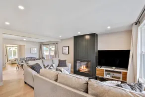 Coastal Retreat for 14 | Walk to Beach + Game Room - Image 2